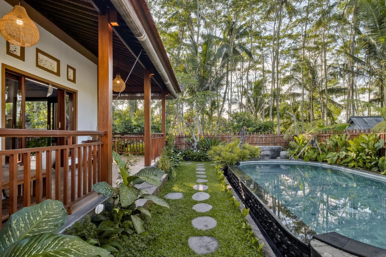 Ratni * Ubud