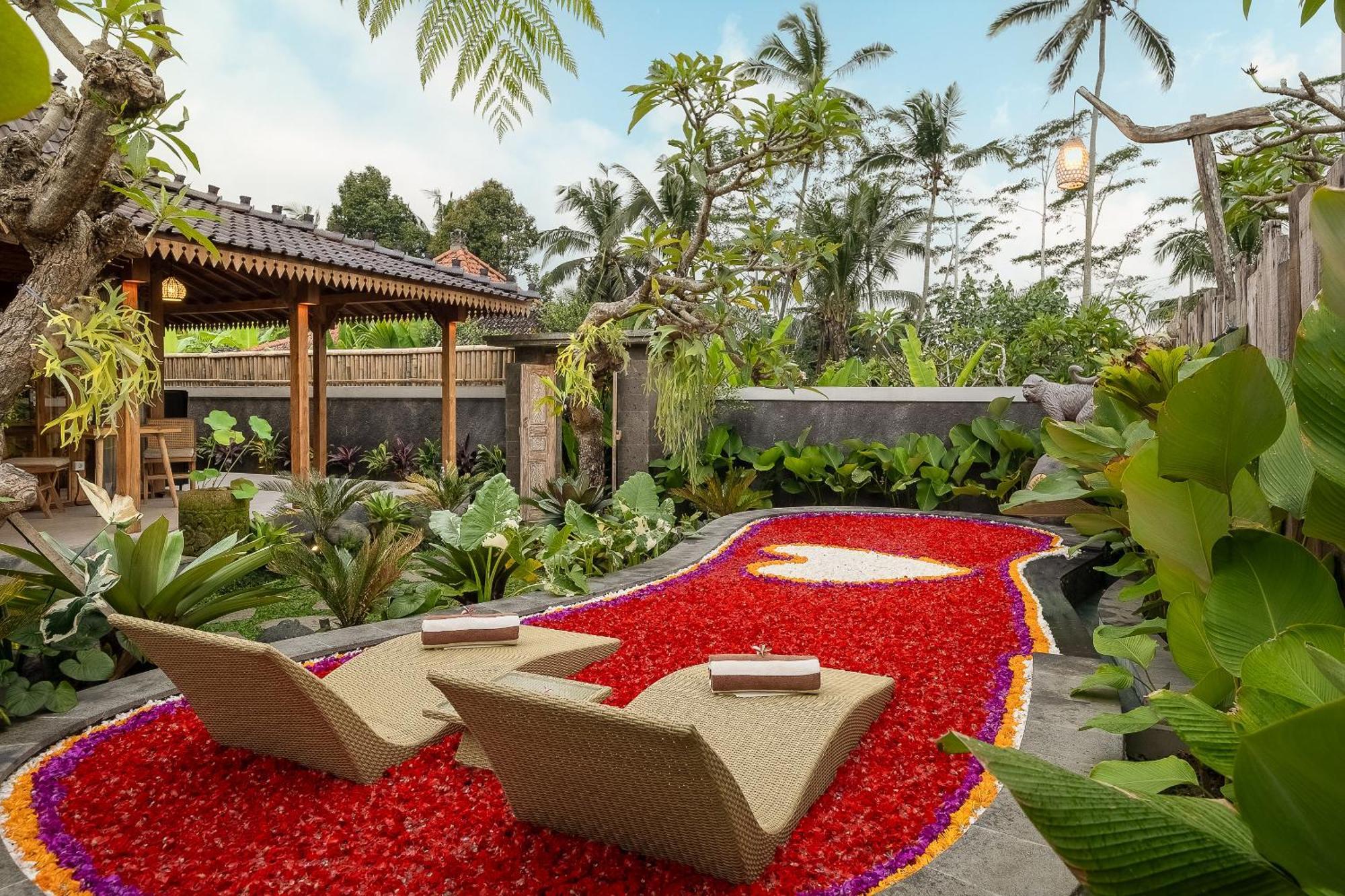 Ratni * Ubud